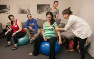 Школа для беременных: надо ли ее посещать и что в ней изучают для будущих мам