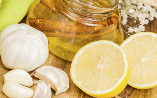Лимонный настой повышает иммунитет Лимон и чеснок