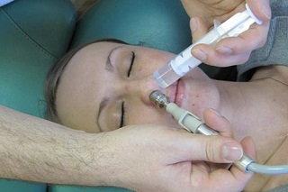 Промывание носа Промывание носа