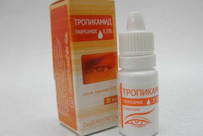 Капли Тропикамид используют для лечения