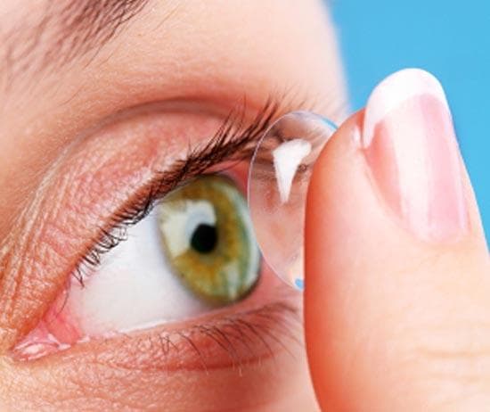 сколько можно носить однодневные контактные линзы, сколько можно носить линзы на месяц, со скольки лет можно носить линзы, как носить линзы для глаз, можно ли носить однодневные линзы несколько дней, можно ли носить цветные линзы, как носить цветные линзы